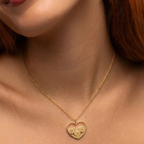 Caja Rosa Real Preservada + Collar Corazón de iniciales