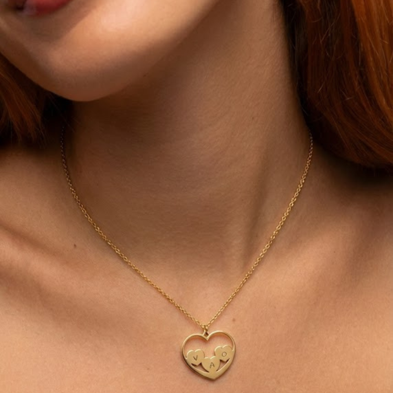 Caja Rosa Real Preservada + Collar Corazón de iniciales