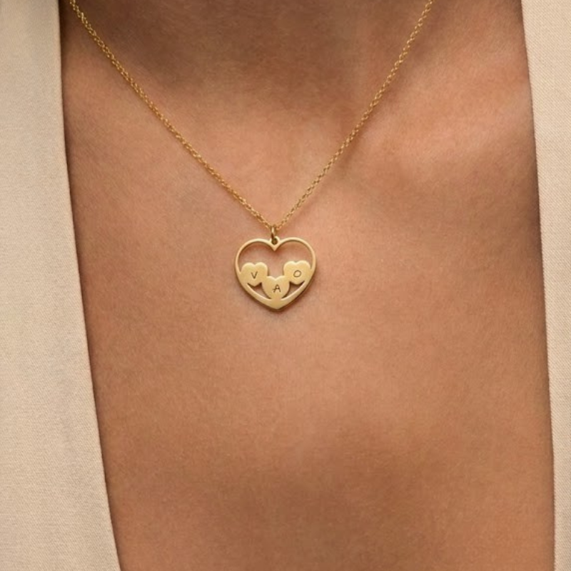 Caja Rosa Real Preservada + Collar Corazón de iniciales